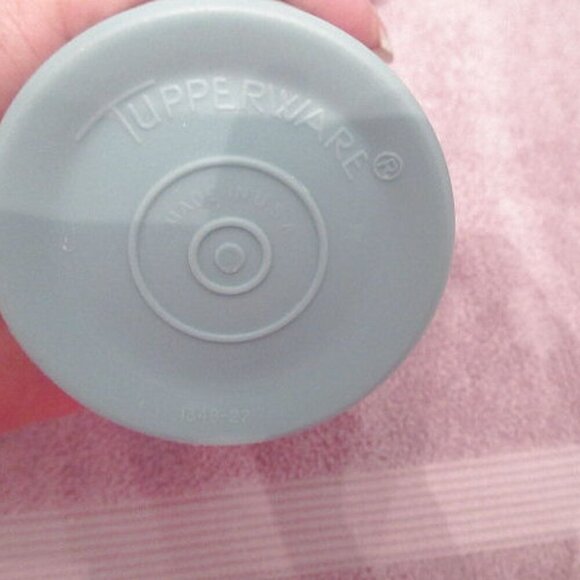 VINTAGE Set Of 4 TUPPERWARE 16 oz STACKING Bell TUMBLERS Country PASTELS #1340 - Picture 9 of 12